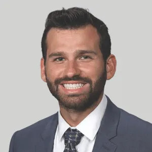 Photo of Dr. Aaron Bush headshot