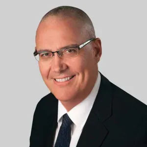 Photo of Dr Eduardo Fernandez